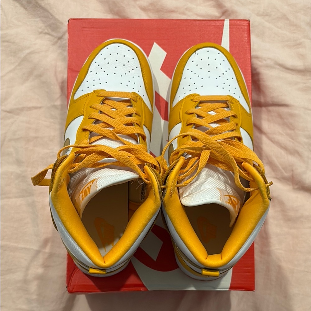 Nike Dunk High - Yellow, Orange